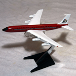 Braniff 707 Red